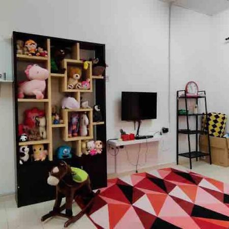 Homestay Delisha Parit Raja Uthm 外观 照片